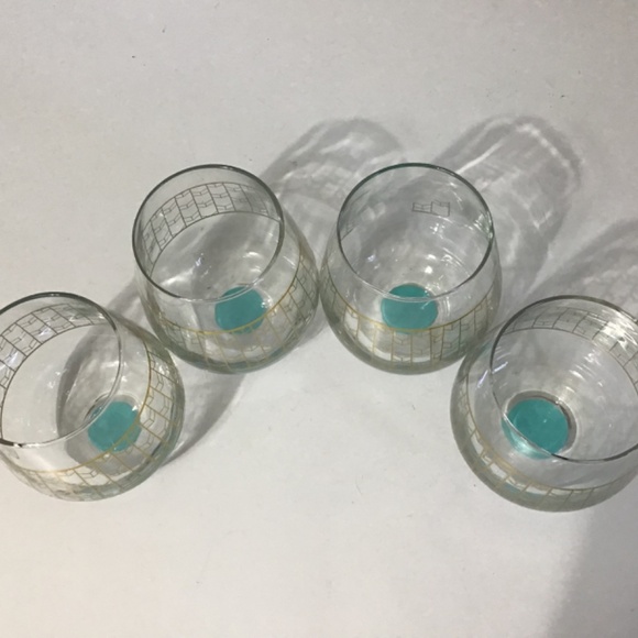 Stemless Wine Glasses With Gold Chevron Design Set of 4 by TMD Holdings - Picture 2 of 6